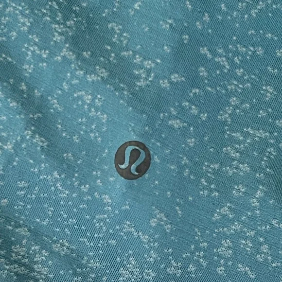 Lululemon Men’s Short Sleeve NWOT - Picture 4 of 4